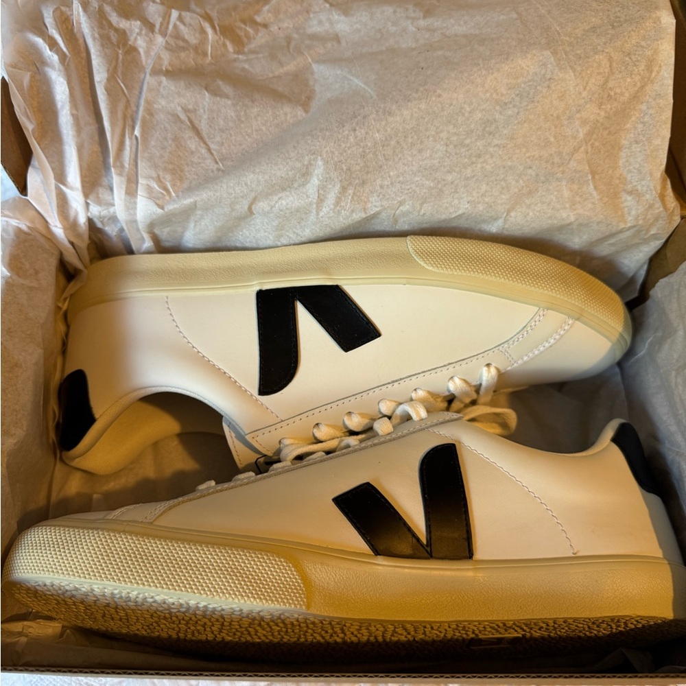 NWT Veja Cream and Black Sneakers